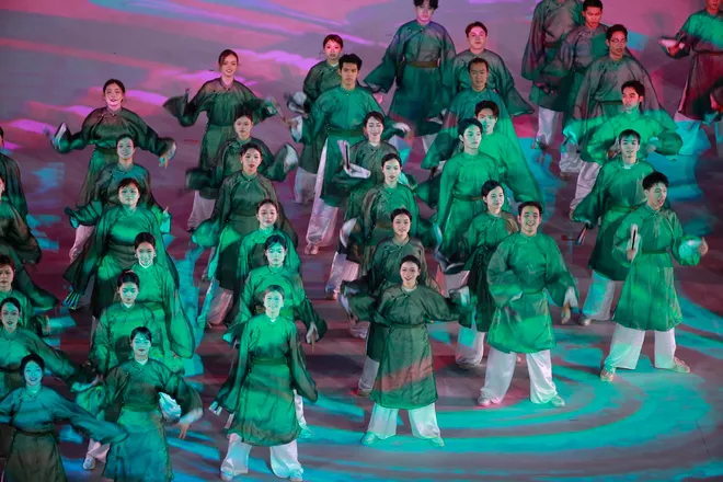 Dưới l&aacute; cờ vẻ vang của Đảng: H&agrave;o h&ugrave;ng bản h&ograve;a ca về niềm tự h&agrave;o d&acirc;n tộc - Ảnh 18.