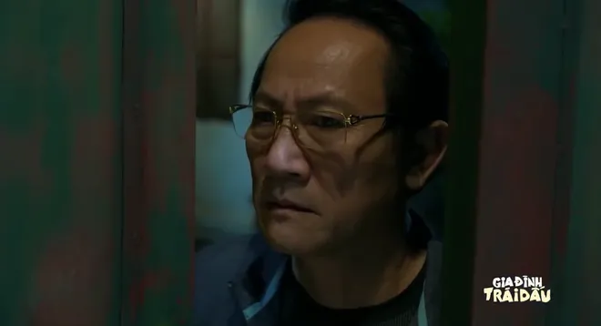 Gia đình trái dấu - Tập 26: Hậu ly hôn, bà Ánh đi chơi về khuya- Ảnh 2. Gia đình trái dấu - Tập 26: Hậu ly hôn, bà Ánh đi chơi về khuya- Ảnh 2.