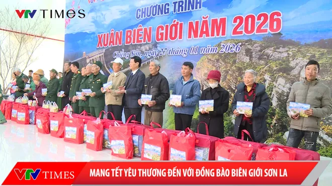 Mang Tết yêu thương đến đồng bào biên giới Sơn La - Ảnh 2.