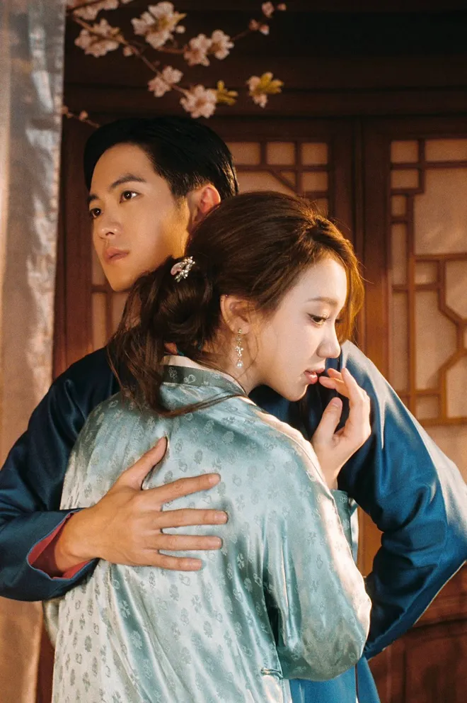 Gia đình trái dấu: Cặp đôi Đức - Vân khoe bộ ảnh cực tình tứ- Ảnh 5. Gia đình trái dấu: Cặp đôi Đức - Vân khoe bộ ảnh cực tình tứ- Ảnh 5.