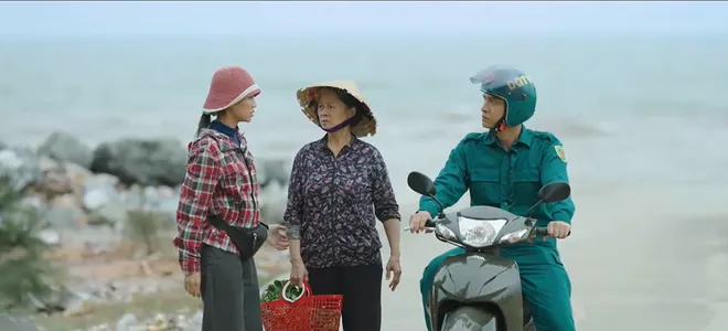 Kh&ocirc;ng giới hạn - Tập 2: Ki&ecirc;n (Steven Nguyễn) cho Lam Anh (Minh Trang) &ldquo;leo c&acirc;y&rdquo; v&igrave; nhiệm vụ khẩn cấp - Ảnh 3.