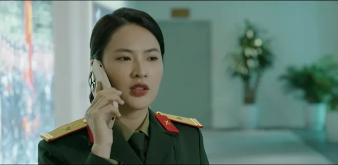 Kh&ocirc;ng giới hạn - Tập 2: Ki&ecirc;n (Steven Nguyễn) cho Lam Anh (Minh Trang) &ldquo;leo c&acirc;y&rdquo; v&igrave; nhiệm vụ khẩn cấp - Ảnh 12.