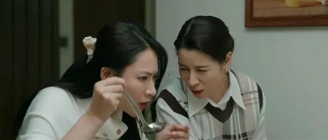 Kh&ocirc;ng giới hạn - Tập 2: Ki&ecirc;n (Steven Nguyễn) cho Lam Anh (Minh Trang) &ldquo;leo c&acirc;y&rdquo; v&igrave; nhiệm vụ khẩn cấp - Ảnh 15.