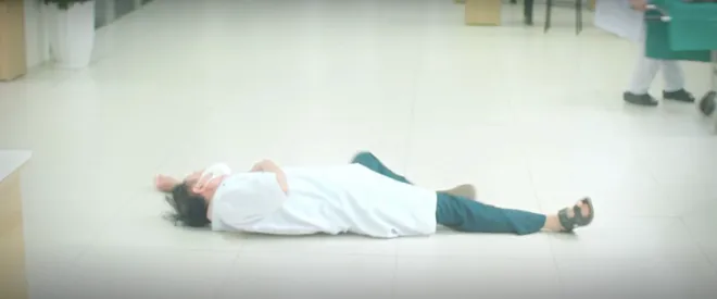 Đồng hồ đếm ngược - Tập 4: Th&agrave;nh c&oacute; si&ecirc;u năng lực sau khi tự tử bất th&agrave;nh- Ảnh 3.