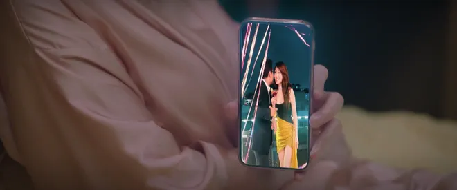 Đồng hồ đếm ngược: C&ocirc; h&agrave;ng x&oacute;m b&iacute; ẩn v&agrave; tr&ograve; nghịch dại của Th&agrave;nh trong qu&aacute; khứ - Ảnh 4.