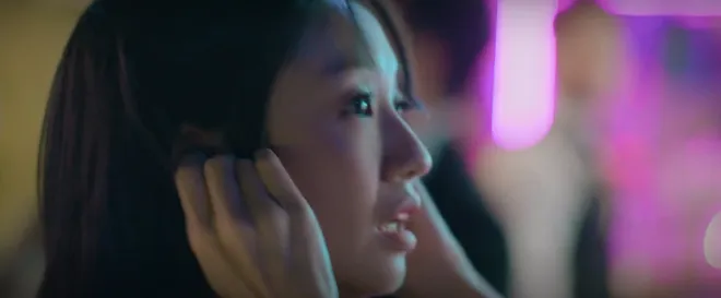 Đồng hồ đếm ngược: C&ocirc; h&agrave;ng x&oacute;m b&iacute; ẩn v&agrave; tr&ograve; nghịch dại của Th&agrave;nh trong qu&aacute; khứ - Ảnh 5.