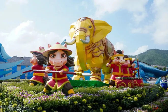 Rộn r&agrave;ng linh vật ngựa B&iacute;nh Ngọ 2026 tr&ecirc;n khắp mọi miền Tổ quốc - Ảnh 10.