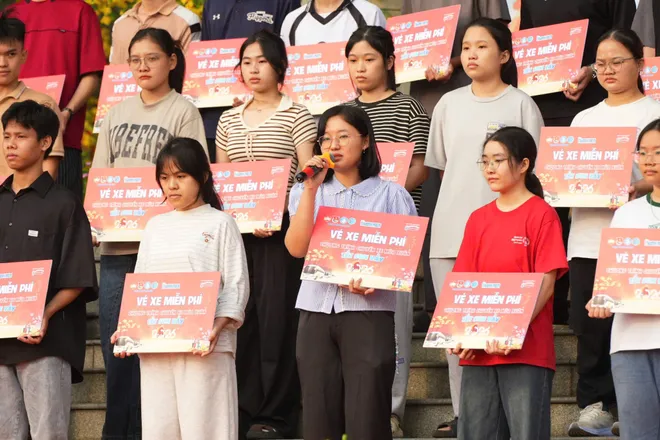 Tuổi trẻ TP Hồ Ch&iacute; Minh tổ chức nhiều hoạt động chăm lo Tết cho cộng đồng - Ảnh 20.