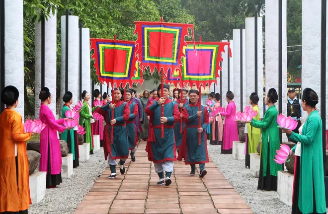 T&aacute;i hiện Tết cung đ&igrave;nh xưa v&agrave; đường hoa "B&igrave;nh minh kh&aacute;t vọng" tại Ho&agrave;ng th&agrave;nh Thăng Long- Ảnh 4.