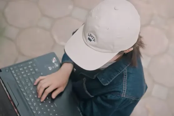 Đồng hồ đếm ngược - Tập 5: H&agrave;nh tung c&ocirc; h&agrave;ng x&oacute;m của Th&agrave;nh "ngẫn" ng&agrave;y c&agrave;ng b&iacute; ẩn - Ảnh 5.