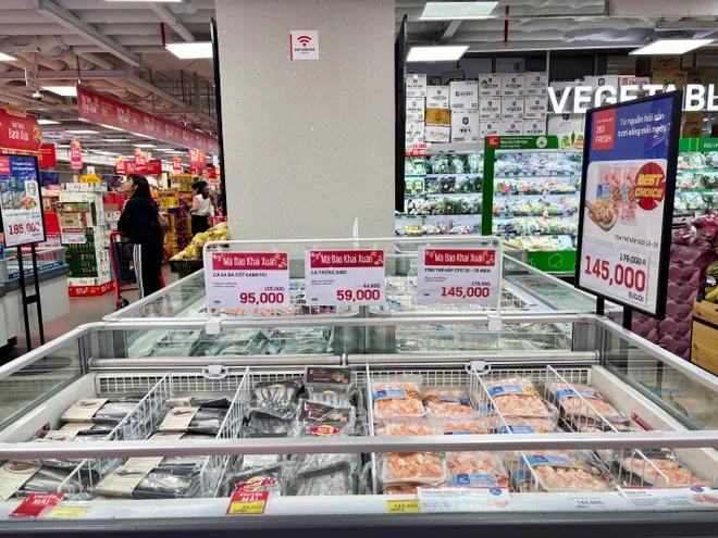 Người ti&ecirc;u d&ugrave;ng đổ x&ocirc; mua sắm ng&agrave;y cận Tết- Ảnh 19.