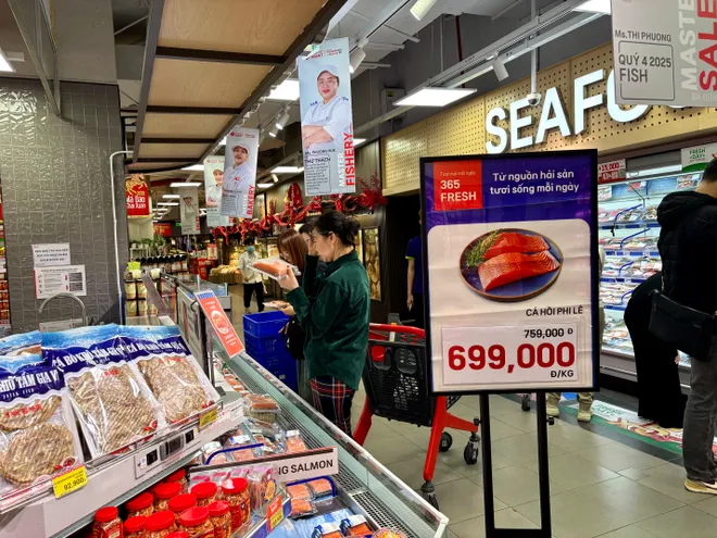 Người ti&ecirc;u d&ugrave;ng đổ x&ocirc; mua sắm ng&agrave;y cận Tết- Ảnh 21.