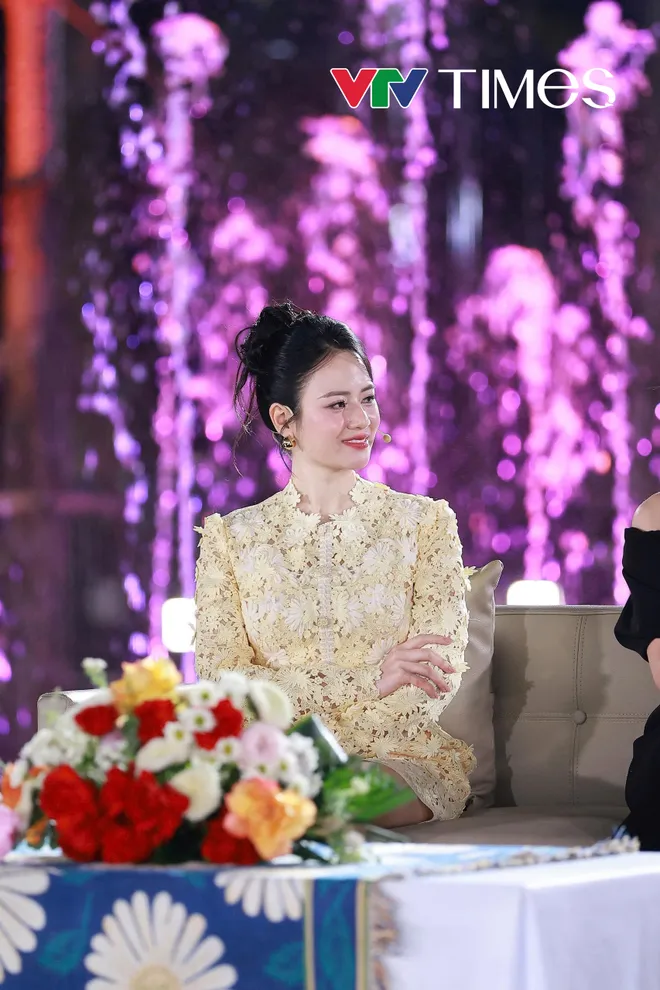 Bốn cặp đ&ocirc;i 'cực phẩm' g&oacute;p mặt trong Gặp gỡ diễn vi&ecirc;n truyền h&igrave;nh 2026 - Ảnh 15.