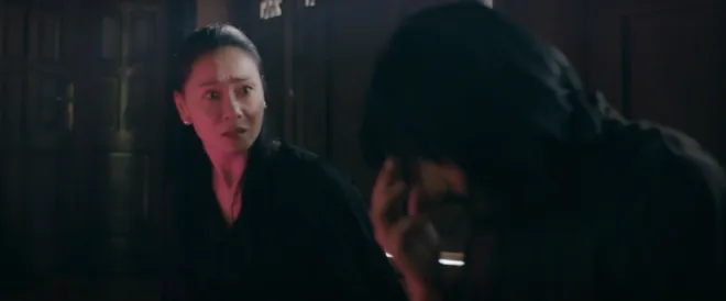 Đồng hồ đếm ngược - Tập 6: Gặp "thầy Lương 3 mắt", b&agrave; Tuyết tin m&igrave;nh bị oan hồn của chồng "&aacute;m"- Ảnh 12.