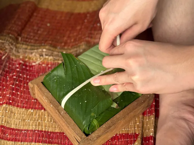 Giữ một nhịp chậm giữa Tết hối hả: Chuyện b&ecirc;n bếp b&aacute;nh chưng  - Ảnh 5.