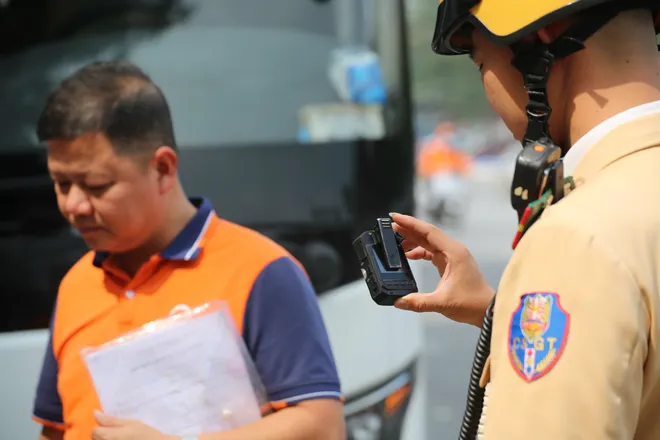 H&agrave; Nội: Duy tr&igrave; TTKS xử l&yacute; nghi&ecirc;m vi phạm dịp cận Tết, giao th&ocirc;ng trung t&acirc;m v&agrave; cửa ng&otilde; th&ocirc;ng tho&aacute;ng, ổn định - Ảnh 4.