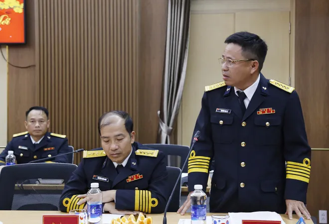 Vùng 3 Hải quân tổ chức điểm cầu trực tuyến chúc Tết các tàu và trạm ra đa - Ảnh 1.