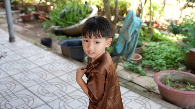 Nhạc sĩ Nguyễn Hải Phong v&agrave; hai con mở m&agrave;n &ldquo;Cha con vạn dặm&rdquo; bằng m&ugrave;a xu&acirc;n rực rỡ ở Ph&uacute; Sơn - Ảnh 7.