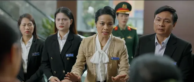 Không giới hạn - Tập 13: Khải Phong bất ngờ giúp Lam Anh khỏi tình huống nguy hiểm - Ảnh 2.