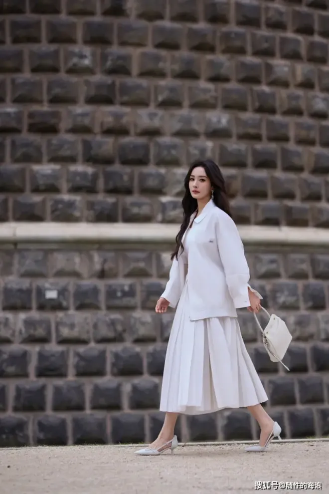 Loạt sao châu Á đổ bộ Milan Fashion Week - Ảnh 6.