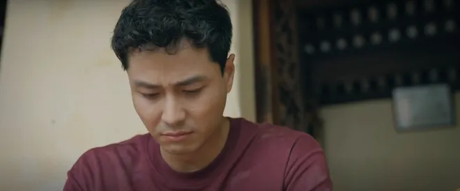 Ph&acirc;n cảnh x&uacute;c động của Thanh Sơn v&agrave; NSƯT Linh Huệ trong tập 8 phim Đồng hồ đếm ngược - Ảnh 1.