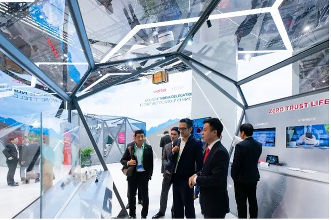 Hợp t&aacute;c th&uacute;c đẩy x&aacute;c thực di động an to&agrave;n thế hệ mới  - Ảnh 1.