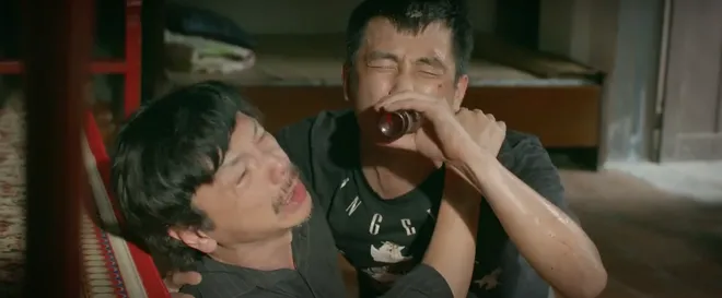 Đồng hồ đếm ngược - Tập 10: Đứa con lạc lối của thầy Thắng trở về, Th&agrave;nh lấy được th&ecirc;m tuổi thọ cho mẹ- Ảnh 11.