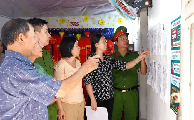 TP Hồ Ch&iacute; Minh: chiến dịch bảo vệ an ninh cho ng&agrave;y bầu cử - Ảnh 4.