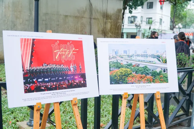 Vinh danh 22 t&aacute;c phẩm đạt giải cuộc thi ảnh b&aacute;o ch&iacute; "Việt Nam tr&ecirc;n h&agrave;nh tr&igrave;nh đổi mới"  - Ảnh 8.