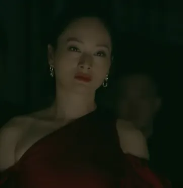 Đồng hồ đếm ngược - Tập 11: Chiến (B&igrave;nh An) bị chị Thơ (Lan Phương) cho người ch&iacute;ch điện - Ảnh 4.