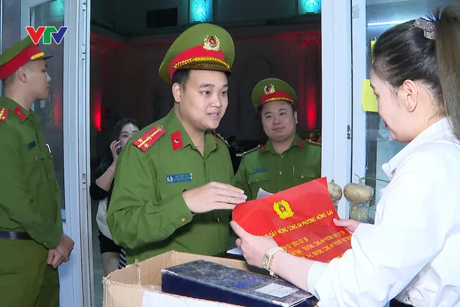 Quảng Ninh đưa Trung t&acirc;m điều h&agrave;nh bầu cử v&agrave;o vận h&agrave;nh - Ảnh 6.