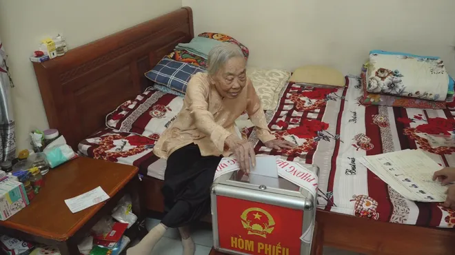 Ngày hội bầu cử lan tỏa đến từng mái nhà - Ảnh 16.