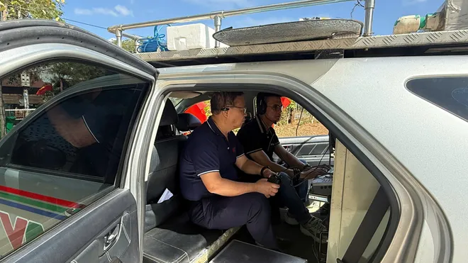 Ê-kíp VTV8 và hậu trường Cầu truyền hình "Ngày hội non sông" - Ảnh 3.