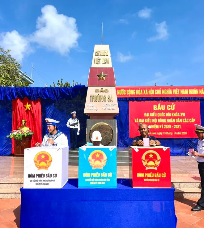 C&acirc;u chuyện t&aacute;c nghiệp ng&agrave;y bầu cử ở Trường Sa - Ảnh 12.