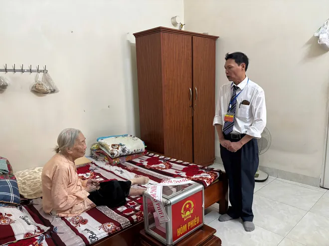 Ngày hội bầu cử lan tỏa đến từng mái nhà - Ảnh 13.