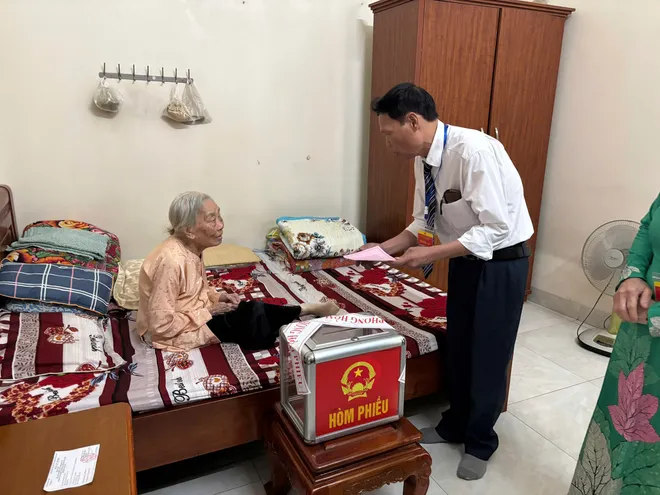 Ngày hội bầu cử lan tỏa đến từng mái nhà - Ảnh 15.
