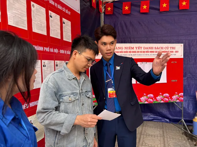 Cử tri xã Thanh Trì tích cực tham gia ngày hội toàn dân - Ảnh 23.