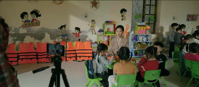 Kh&ocirc;ng giới hạn - Tập 26: Gia thế của Lam Anh trở th&agrave;nh mũi nhọn tấn c&ocirc;ng Ki&ecirc;n - Ảnh 7.