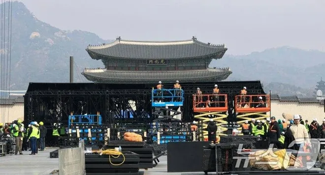 6.500 cảnh s&aacute;t được điều động cho concert trở lại của BTS - Ảnh 1.