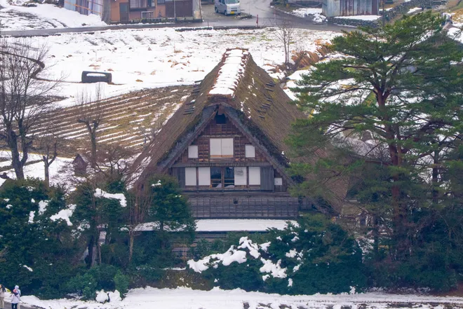 Kh&aacute;m ph&aacute; Shirakawa-go: Di sản sống giữa l&ograve;ng thung lũng sương m&ugrave;- Ảnh 3.