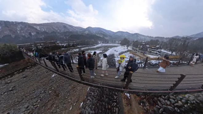 Kh&aacute;m ph&aacute; Shirakawa-go: Di sản sống giữa l&ograve;ng thung lũng sương m&ugrave;- Ảnh 12.