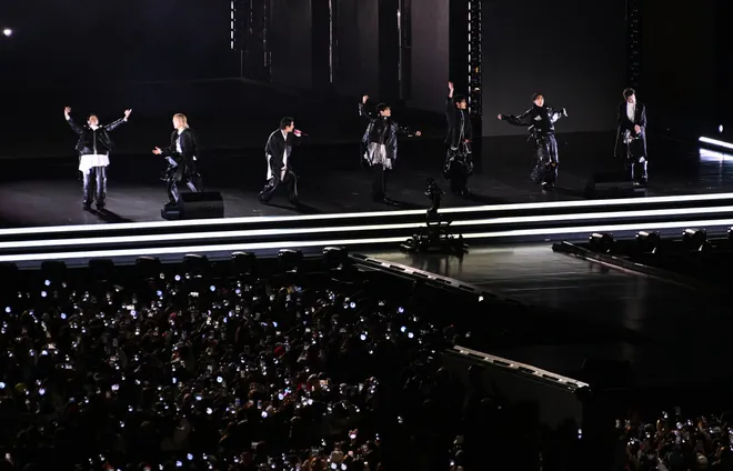 Sự trở lại của BTS nhận được sự cổ vũ nồng nhiệt từ người h&acirc;m mộ tr&ecirc;n to&agrave;n thế giới- Ảnh 6.