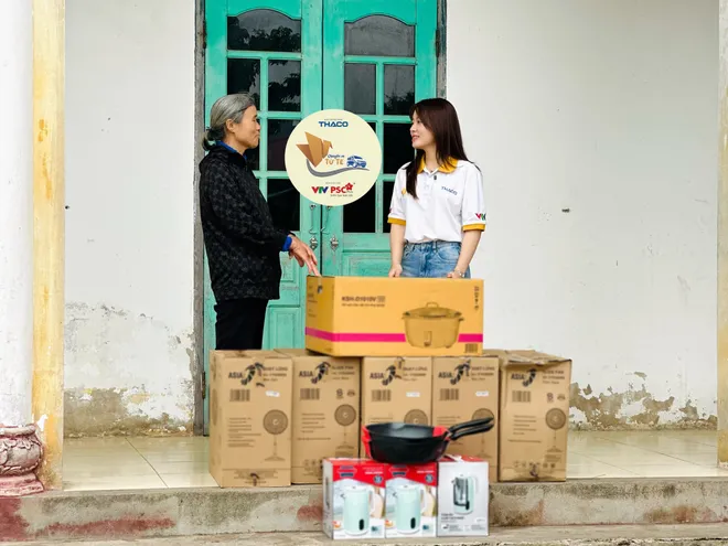 Chuyến xe tử tế th&aacute;ng 3: Khi những người phụ nữ lặng lẽ trở th&agrave;nh &aacute;nh s&aacute;ng cho cuộc đời người kh&aacute;c- Ảnh 2.