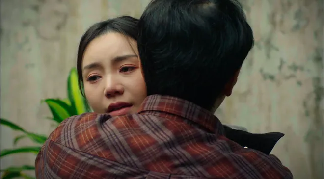 Bước chân vào đời - Tập 14: Sau khóc sưng mắt vì bị Thương chia tay, Quân dọn ra ngoài ở- Ảnh 3. Bước chân vào đời - Tập 14: Sau khóc sưng mắt vì bị Thương chia tay, Quân dọn ra ngoài ở- Ảnh 3.