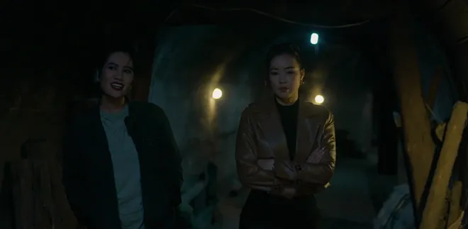 Kh&ocirc;ng giới hạn - Tập 31: H&agrave;ng loạt phụ nữ bị bắt l&agrave;m con tin, Phương Trang lộ bộ mặt t&agrave;n &aacute;c - Ảnh 9.