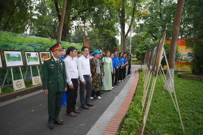 Thắp s&aacute;ng kh&aacute;t vọng tuổi trẻ b&ecirc;n Lăng B&aacute;c - Ảnh 16.