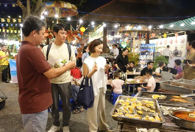 Người d&acirc;n TP Hồ Ch&iacute; minh h&agrave;o hứng trải nghiệm lễ hội ẩm thực h&agrave;ng đầu thế giới- Ảnh 13.