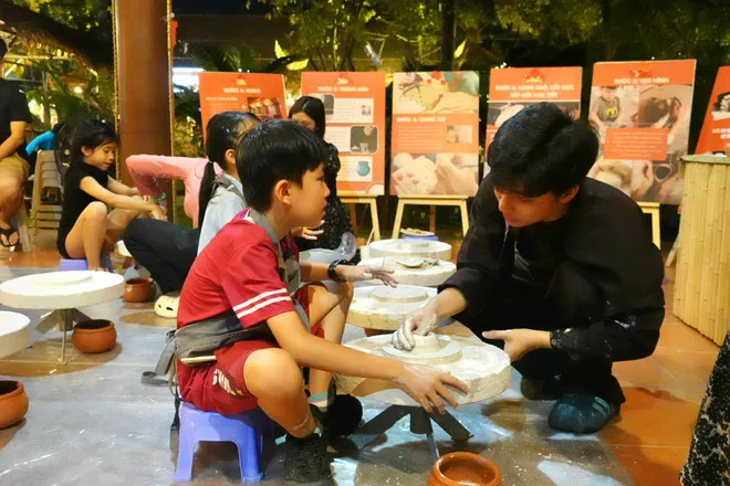 Người d&acirc;n TP Hồ Ch&iacute; minh h&agrave;o hứng trải nghiệm lễ hội ẩm thực h&agrave;ng đầu thế giới- Ảnh 20.