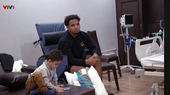 Đạo diễn Th&ugrave;y Anh: "T&ocirc;i l&agrave; Nguyễn Xu&acirc;n Sơn sẽ l&agrave; g&oacute;c khuất &iacute;t người biết" - Ảnh 8.