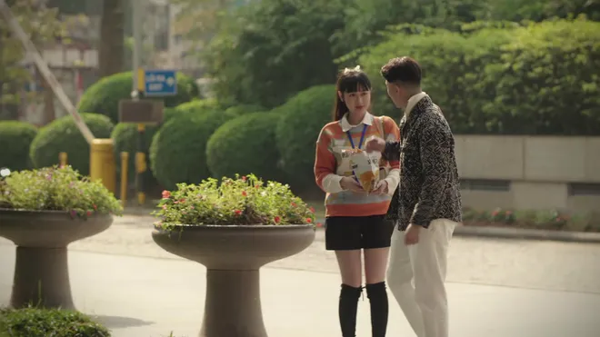 Bước chân vào đời - Tập 16: Trang bị đánh ghen, duy nhất Hưng tin và bảo vệ cô- Ảnh 4. Bước chân vào đời - Tập 16: Trang bị đánh ghen, duy nhất Hưng tin và bảo vệ cô- Ảnh 4.